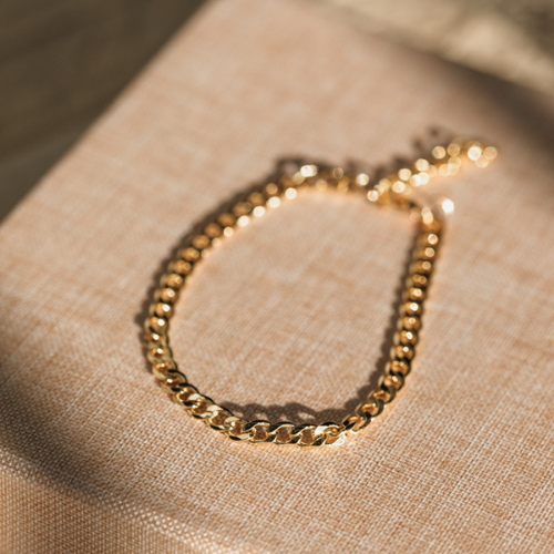 5 Gifts Under $50: Jonesy Wood Logan Curb Chain Bracelet